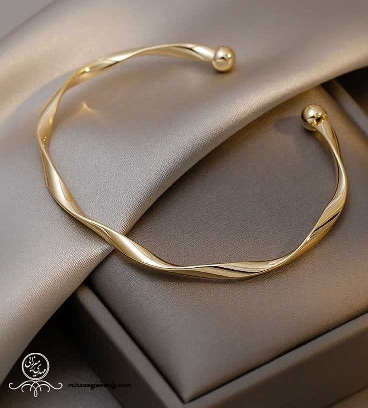 photo 2023 10 02 10 19 11 - معرفی محبوب ترین مدل های دستبند طلا زنانه